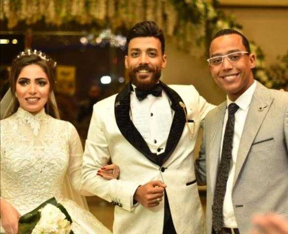 الكاتب الصحفي محمد حلمي : يهنيء العروسين بالزفاف السعيد